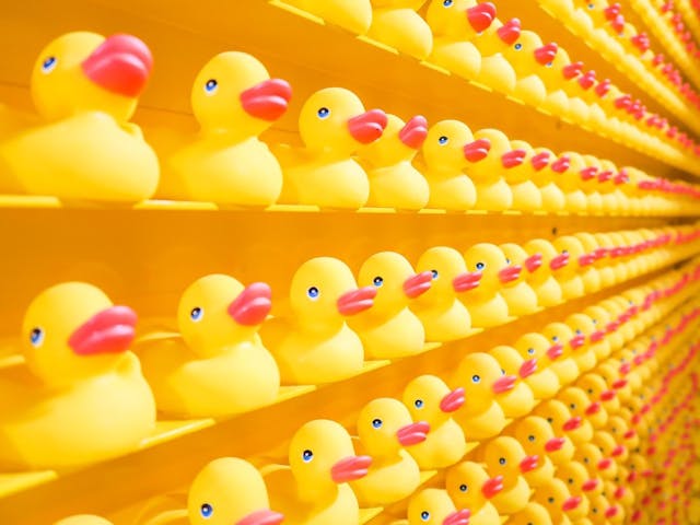 /choosing-features-for-an-mvp-with-jtbd-4ec70985f006 feature image