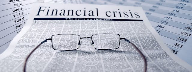 /in-the-looming-financial-crisis-what-will-happen-to-bitcoin-71a6e079ccf0 feature image
