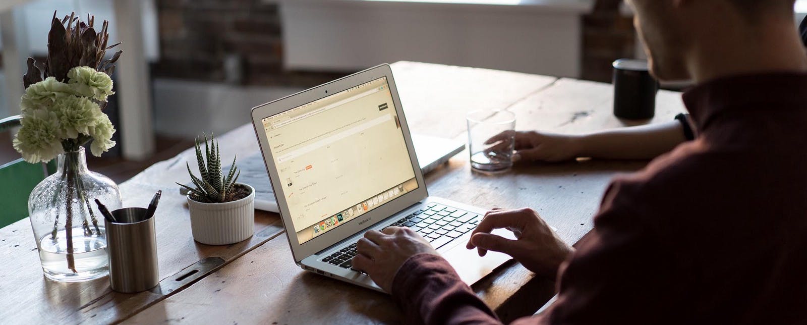 /are-those-upwork-jobs-worth-your-while-8794321c438 feature image