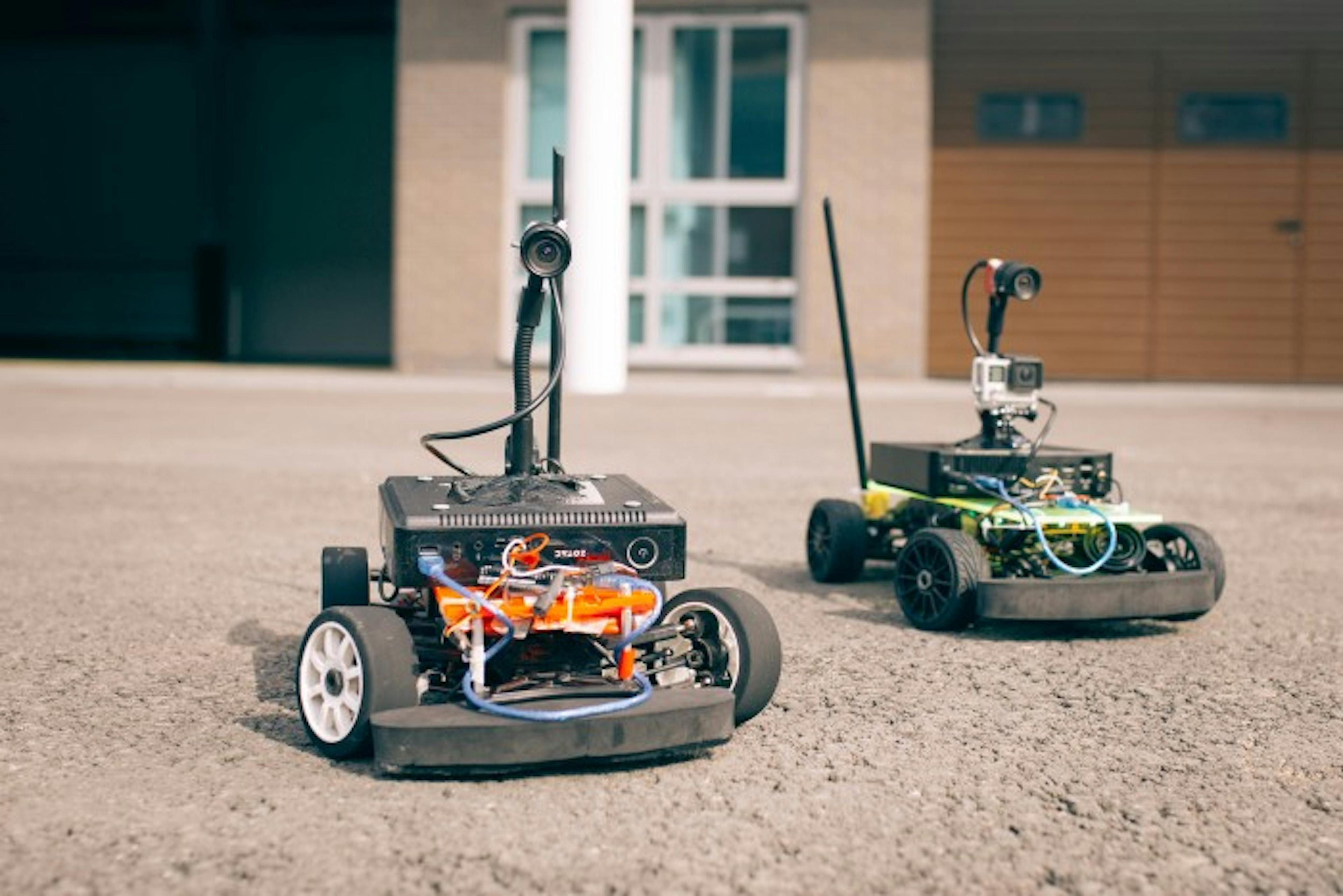 DNRacing v0.2 — Simultaneous Localization and Mapping