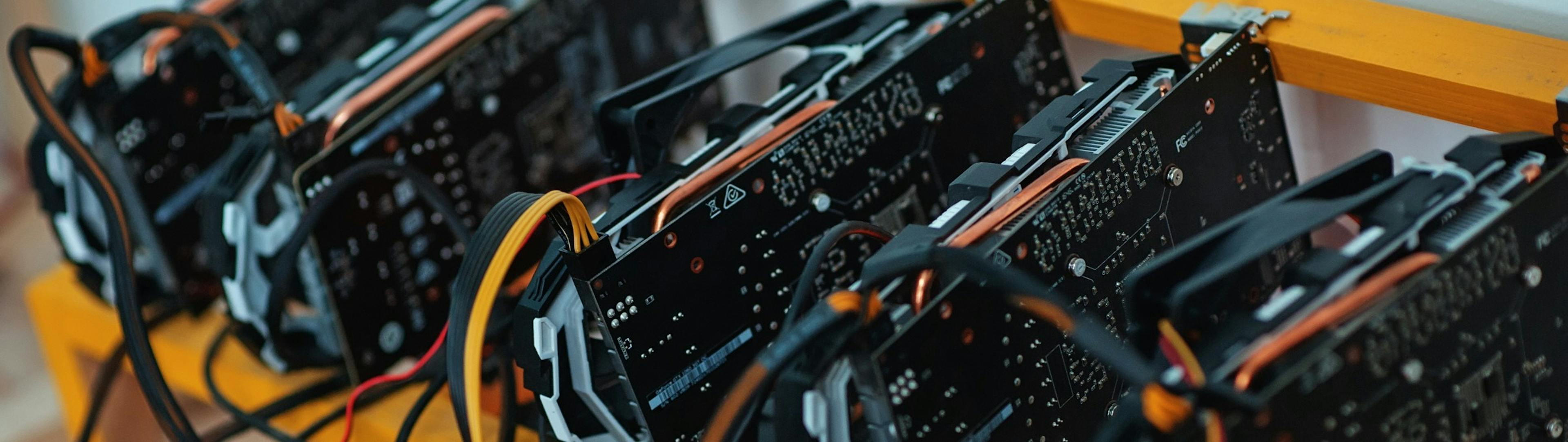 featured image - Pressure Mounts for Ethereum Developers as ASIC Miners Eagerly Await Next Week’s Hardfork