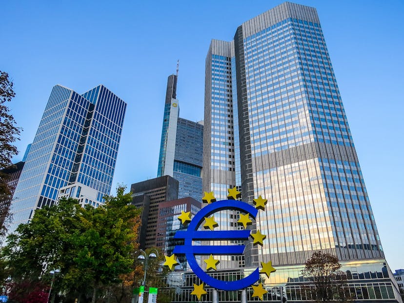 /the-good-the-bad-the-ugly-five-european-banking-experiences-3f28ea361afa feature image