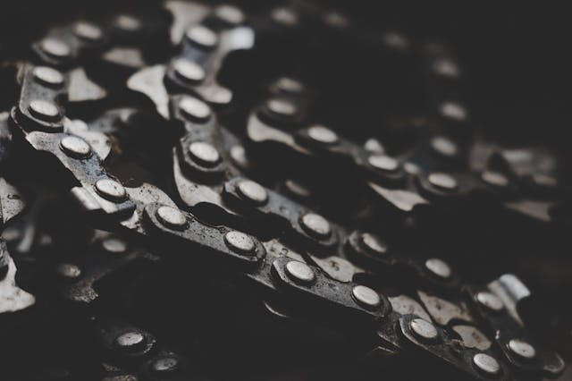 /how-to-avoid-crypto-related-scams-bb6c4e3ee739 feature image