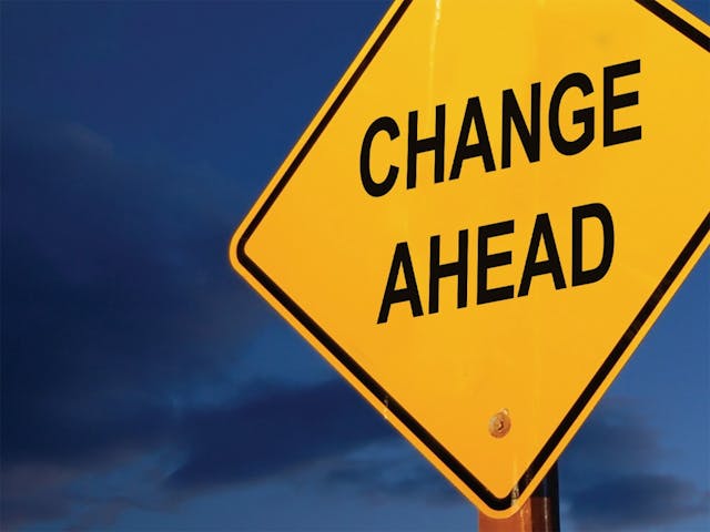 /looking-for-a-job-change-3-reasons-why-you-should-consider-blockchain-7906554a2e3d feature image