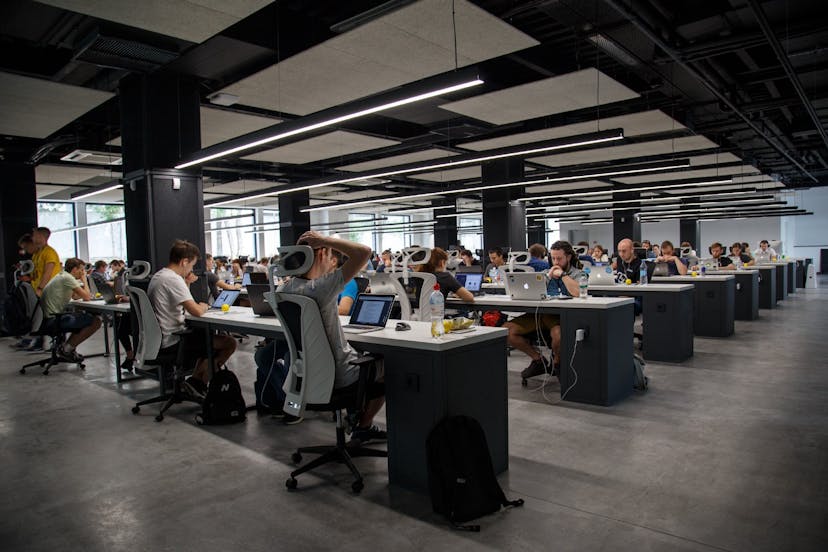 /how-to-boost-employee-engagement-with-ai-a-guide-to-hr-managers-3b6a797e8da5 feature image