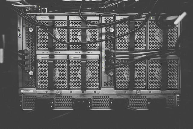 /effects-of-redis-on-an-api-server-1e228a624f15 feature image