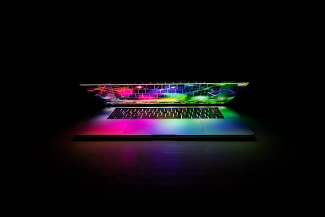 /build-a-gatsby-graphql-app-on-top-of-a-headless-cms-2eb3f78e1dc5 feature image
