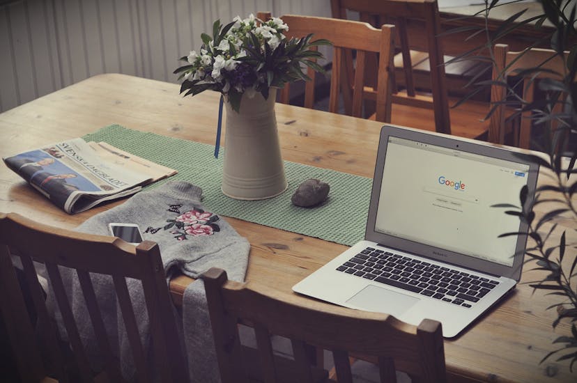/working-at-google-vs-your-own-startup-6ae1c68f92c0 feature image