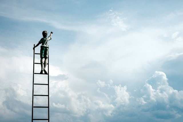 /how-blockchain-is-revolutionising-careers-caf6c48b1ca0 feature image
