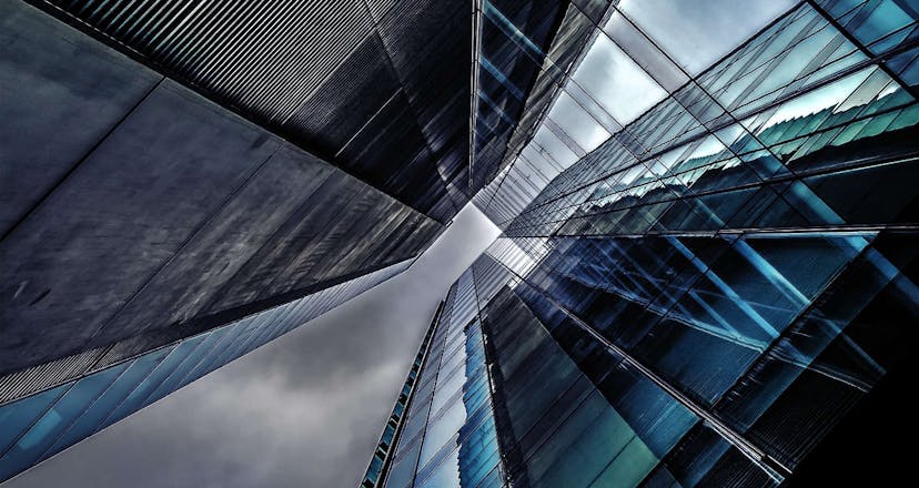/architecture-and-digital-platforms-in-complex-organisations-8216446069a1 feature image