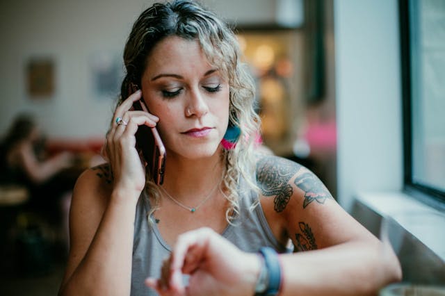 /how-to-give-good-sales-call-bc6e11712cc0 feature image