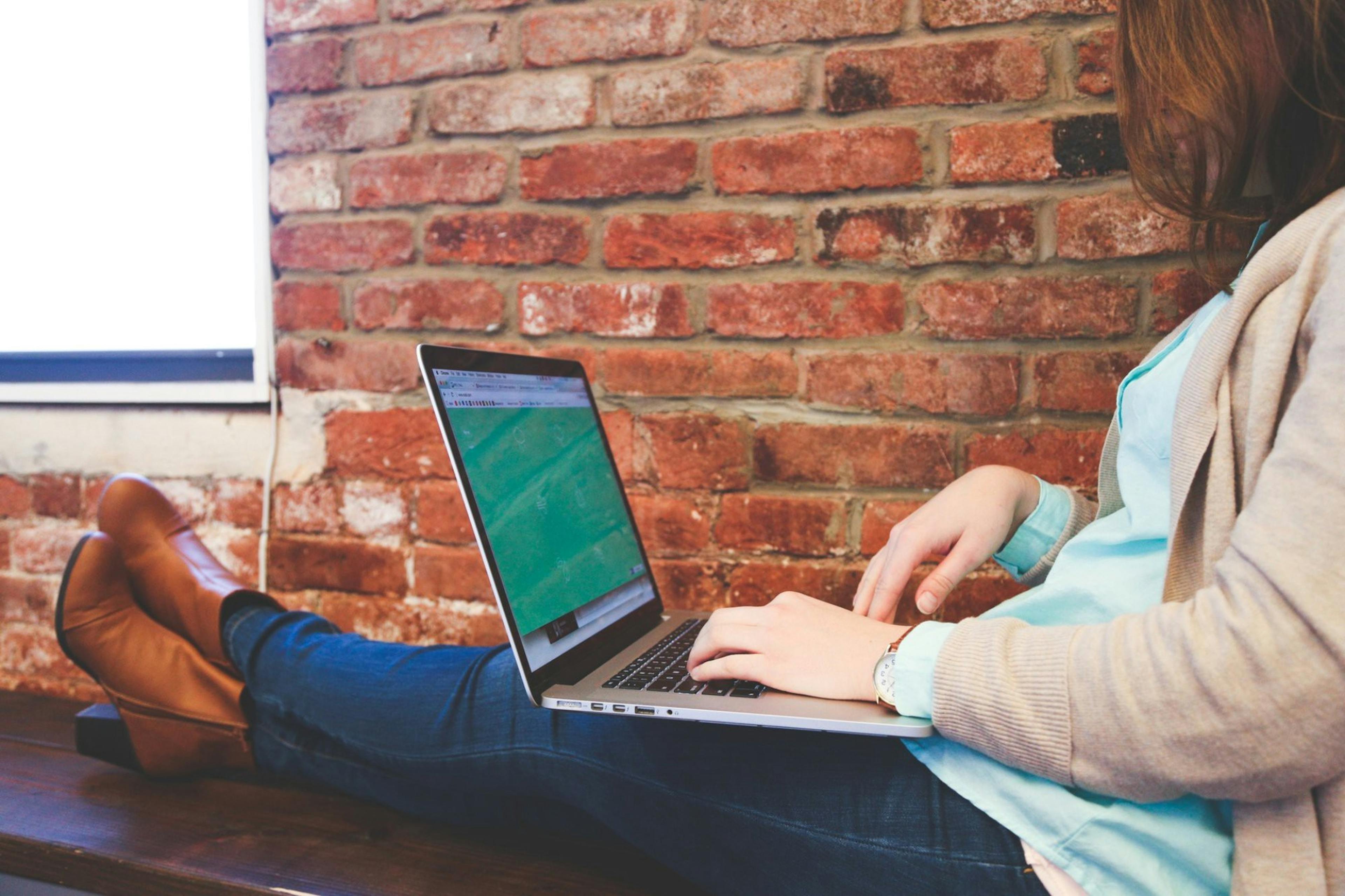 featured image - Employees no longer crave for just monetary incentives