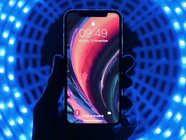 /how-apple-can-beat-google-amazon-in-healthcare-with-a-little-help-from-izzy-738d33a6d94b feature image
