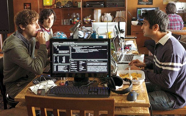 /startup-founders-10-tips-to-get-mike-to-accept-your-offer-4e9179d783c4 feature image