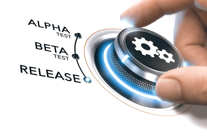 /alpha-vs-beta-testing-a-new-app-42dd2f8f99e7 feature image