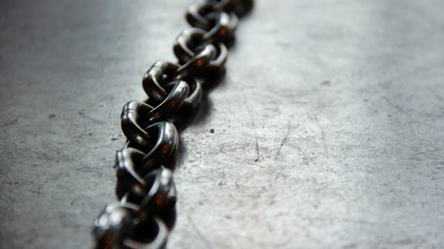 /weird-and-non-trivial-ways-of-using-blockchain-1edbf228a1f8 feature image
