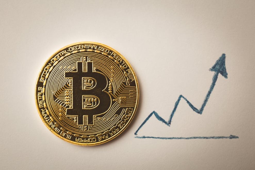 /why-bitcoin-is-not-necessarily-in-a-bubble-e5ea44a352a1 feature image