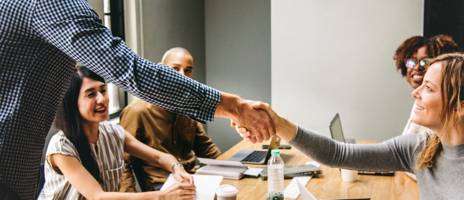 /startup-sales-how-to-convert-your-first-leads-to-customers-1272c5840ec8 feature image