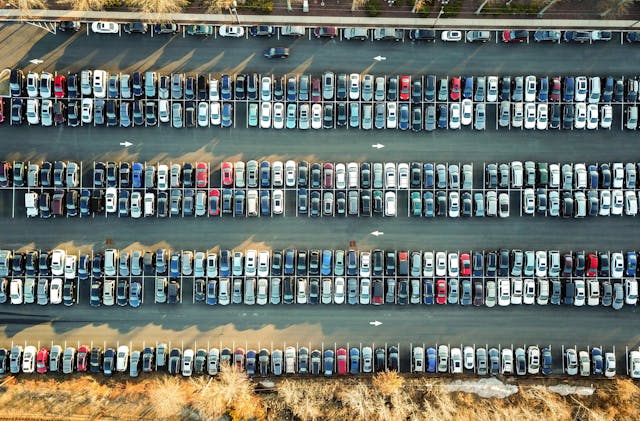 /the-integration-of-smart-parking-with-automated-technologies-a73465e43c61 feature image