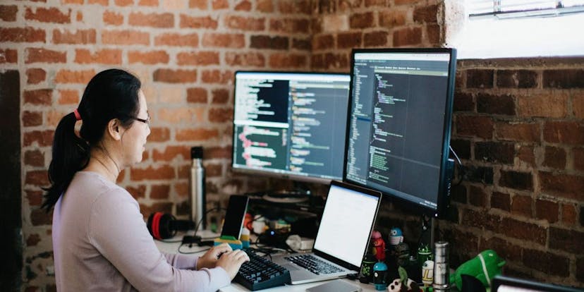 /kick-start-your-career-as-a-software-tester-a-career-avenue-for-you-in-2018-35b6852b858d feature image