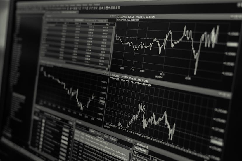 /beginners-guide-to-cryptocurrency-trading-how-to-make-profit-fcaf68f63b44 feature image