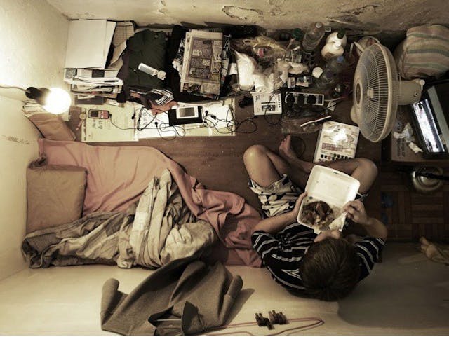 /7-equity-crowdfunding-myths-debunked-d8277a4ba86d feature image