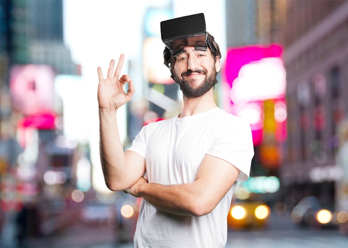 featured image - How Virtual Reality Can Help You Take Customers From Competitors