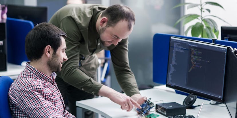 /is-a-dedicated-team-model-right-for-you-597db0f99e7a feature image