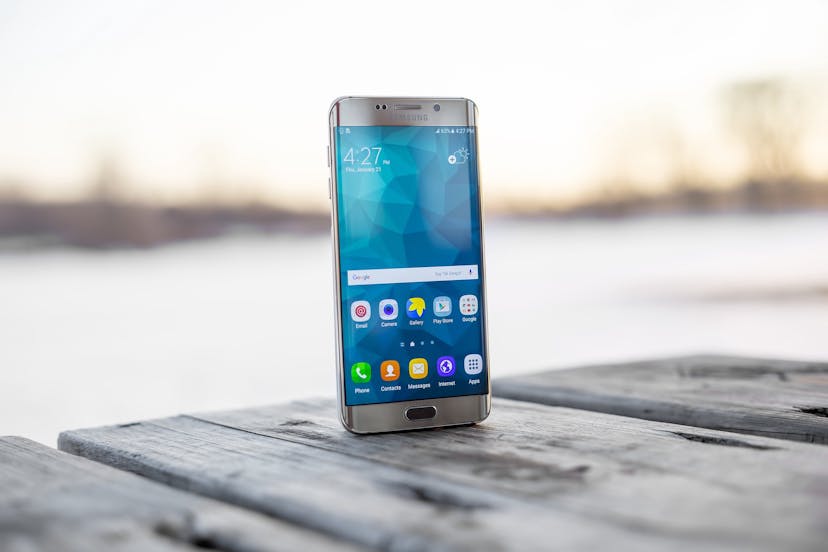 /how-much-time-do-people-spend-on-their-mobile-phones-in-2017-e5f90a0b10a6 feature image