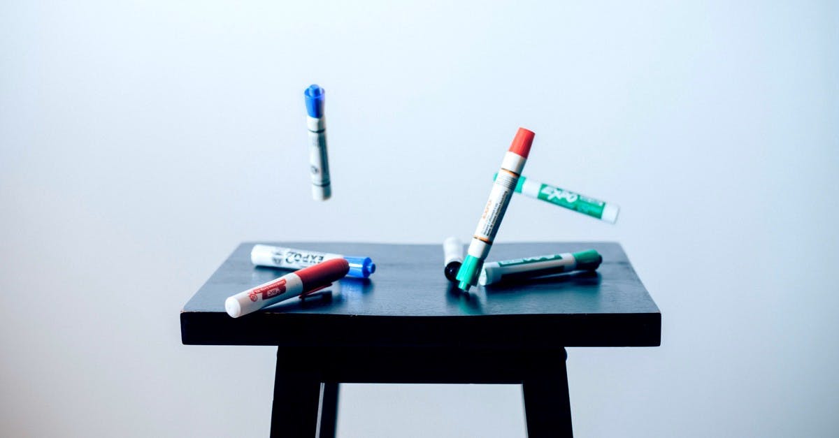 /engineering-whiteboard-interviews-yay-or-nay-7e4c5e7c6b88 feature image