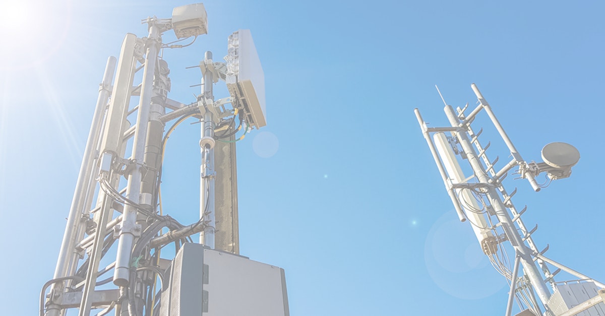 featured image - 5G Networks Can Change The Way We Live: For Better or Worse?