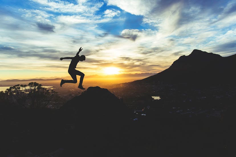 /how-to-bridge-the-chasm-between-product-sales-marketing-e7b1ef81bb97 feature image