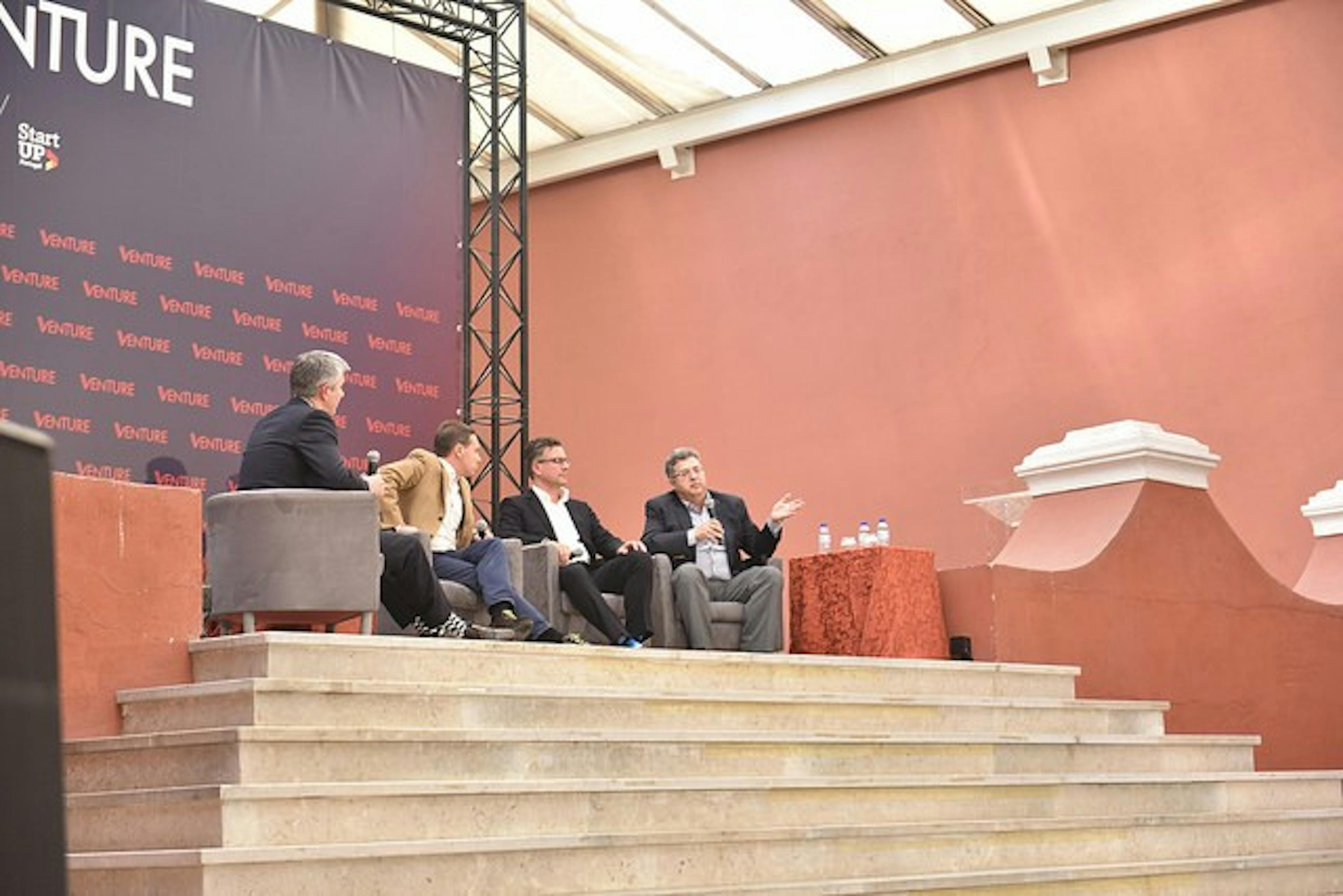 /the-money-behind-the-money-being-an-lp-in-venture-a4dea7db6617 feature image