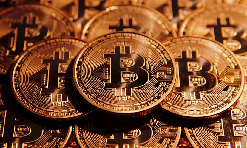 /wtf-is-the-blockchain-1da89ba19348 feature image
