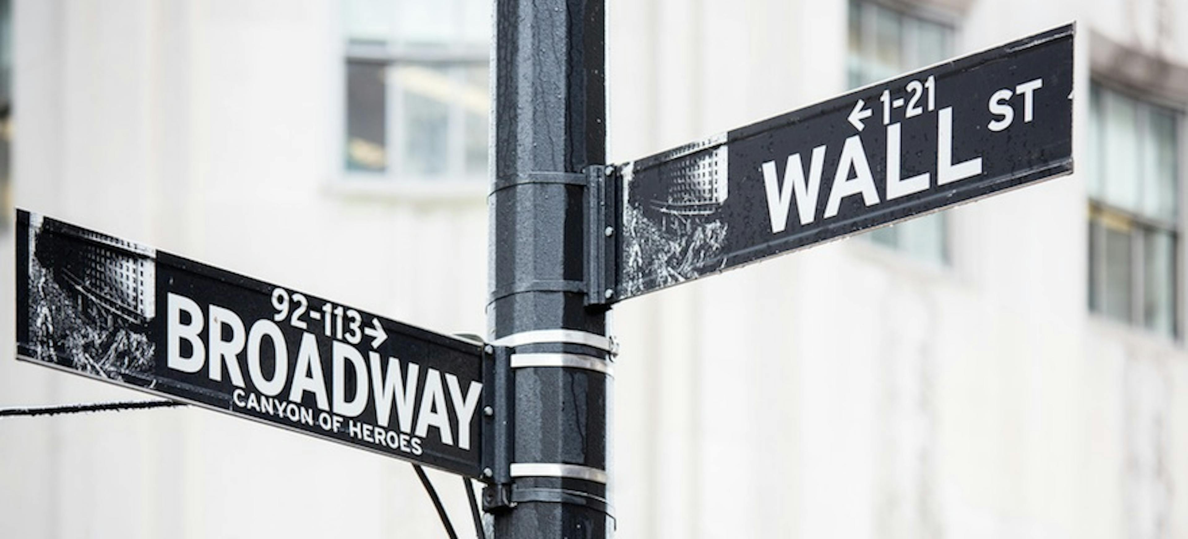 /how-stock-market-investing-has-changed-in-the-world-of-tech-disruptions-2700558c22c6 feature image