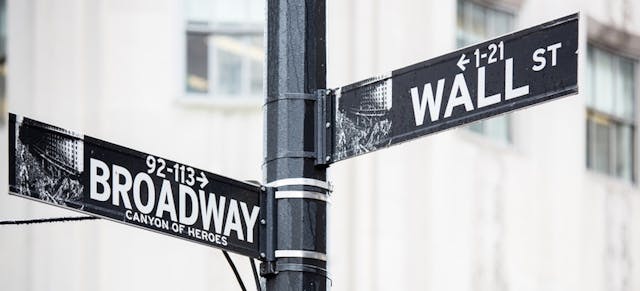 /how-stock-market-investing-has-changed-in-the-world-of-tech-disruptions-2700558c22c6 feature image
