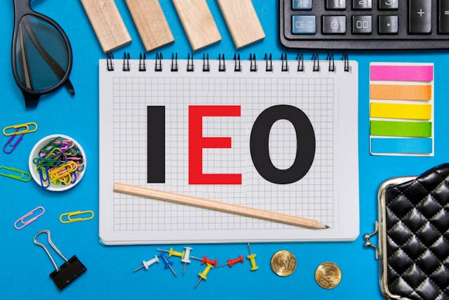 /7-reasons-why-crypto-project-founders-should-jump-aboard-the-ieo-ship-before-its-too-late-8d6bb03be6ae feature image