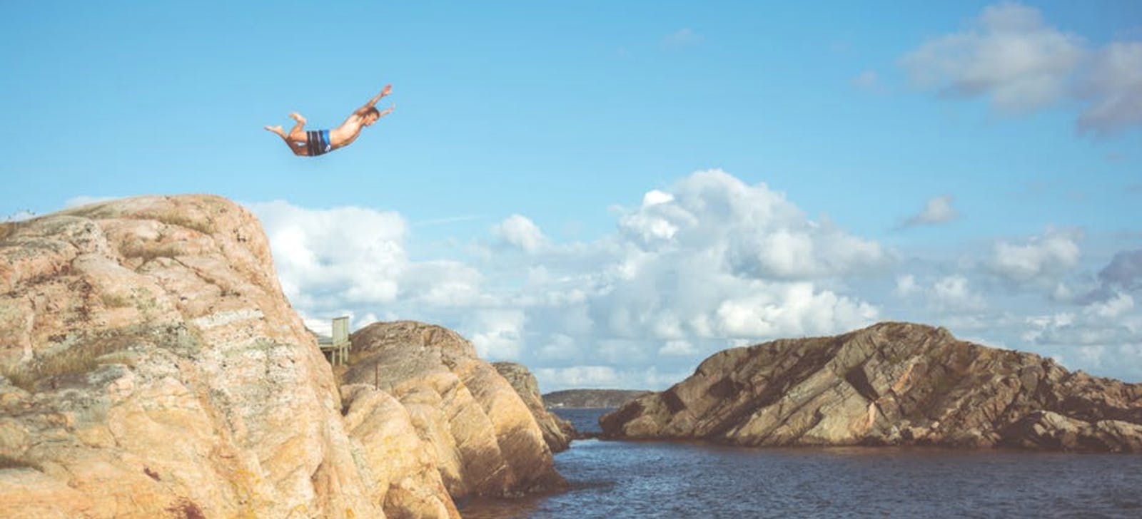 /how-blind-exuberance-let-mo-quit-his-job-d93c67bbcac1 feature image