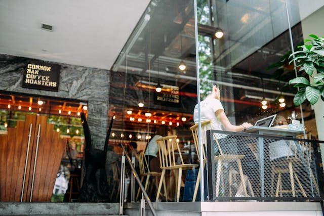 /freelancing-as-a-career-f25d6b0a8415 feature image
