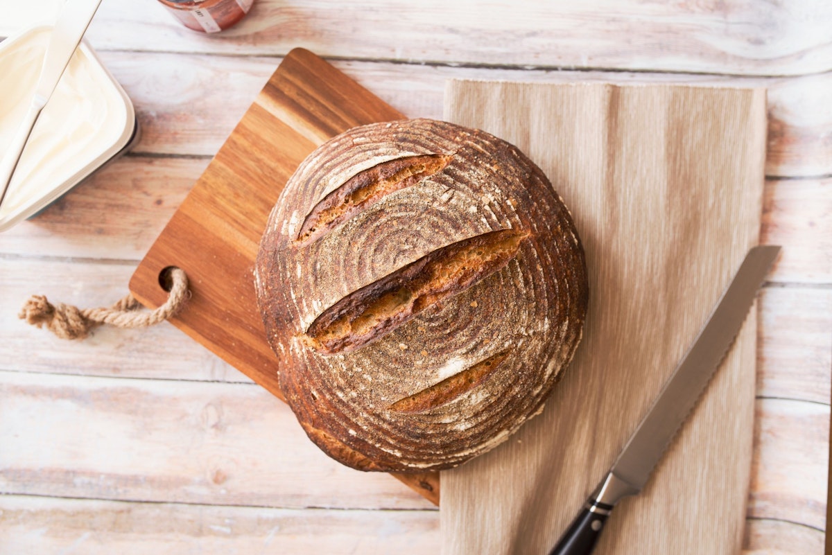 featured image - 8 Things Real Sourdough & Tech Have In Common