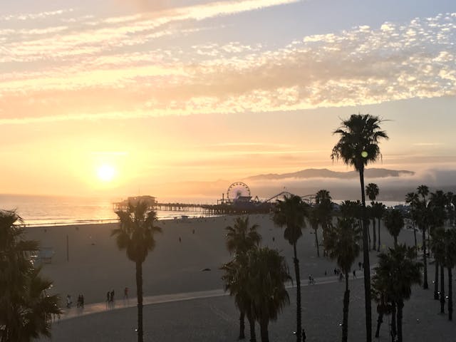 /5-reasons-why-im-long-the-la-startup-ecosystem-c6b79c4c3466 feature image