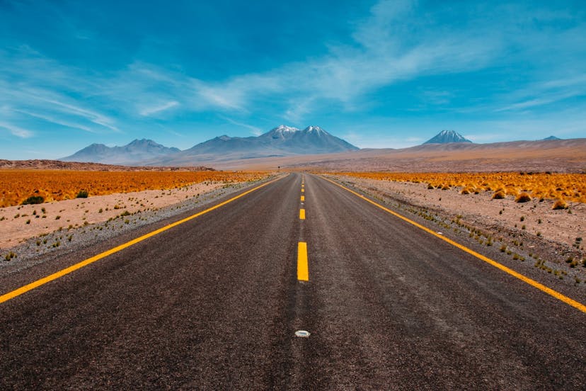 /how-to-build-a-product-roadmap-76b538923c6f feature image