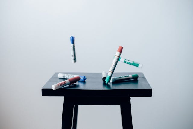 /dont-hire-by-whiteboarding-and-coding-tests-unless-you-are-google-or-the-likes-612e68544cf2 feature image
