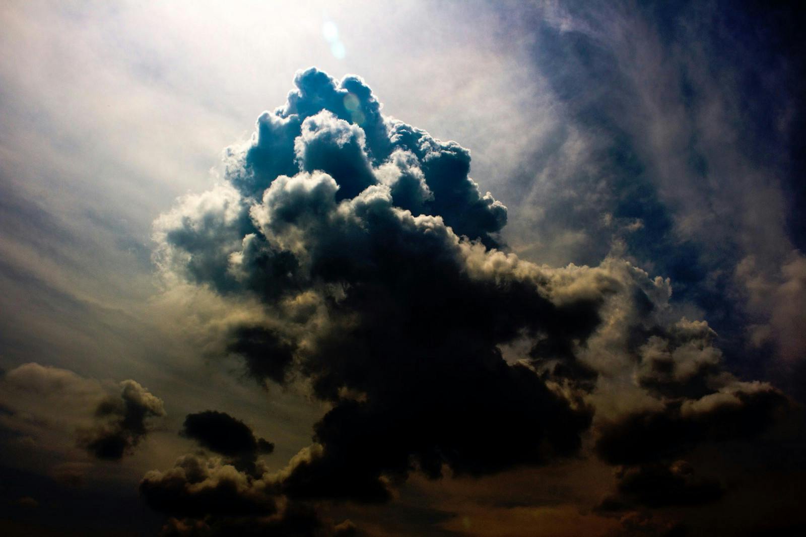 /shit-startups-do-episode-1-cbfa73f9c25f feature image