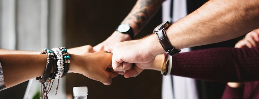 /a-field-guide-to-building-successful-teams-part-1-starting-the-conversation-a8cac81cd02f feature image