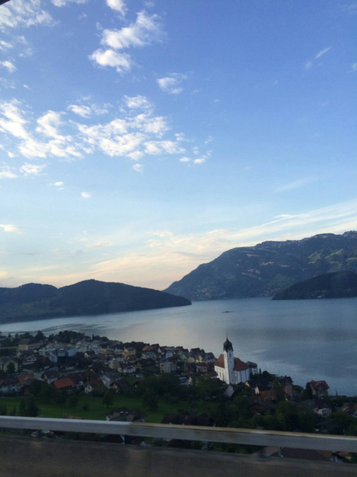 featured image - Switzerland, not Silicon, is the valley incubating Crypto Startups with friendly policies.