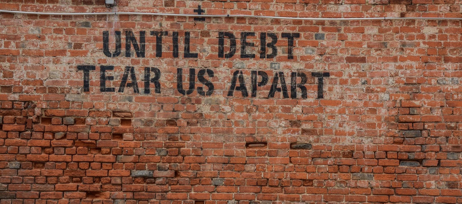 /the-awesome-duo-6-cases-of-how-fintech-benefits-from-ai-bb408242a1c5 feature image