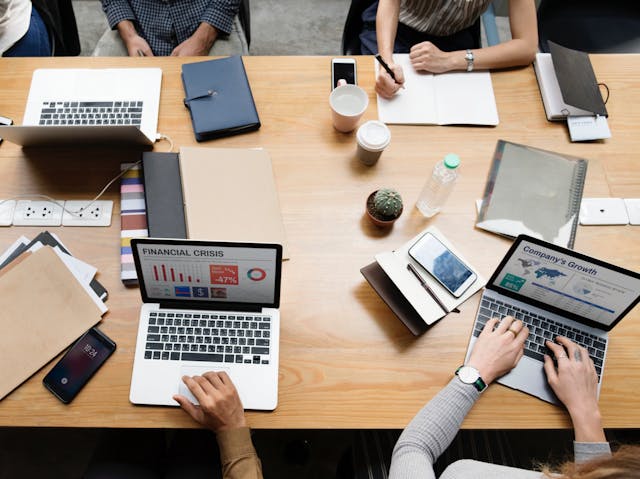 /why-more-startups-are-choosing-employee-stock-ownership-plans-c81547d6b490 feature image
