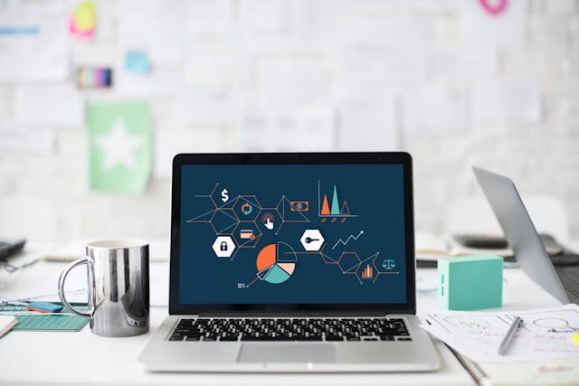 /data-driven-marketing-metrics-for-saas-businesses-2a1640a211b3 feature image