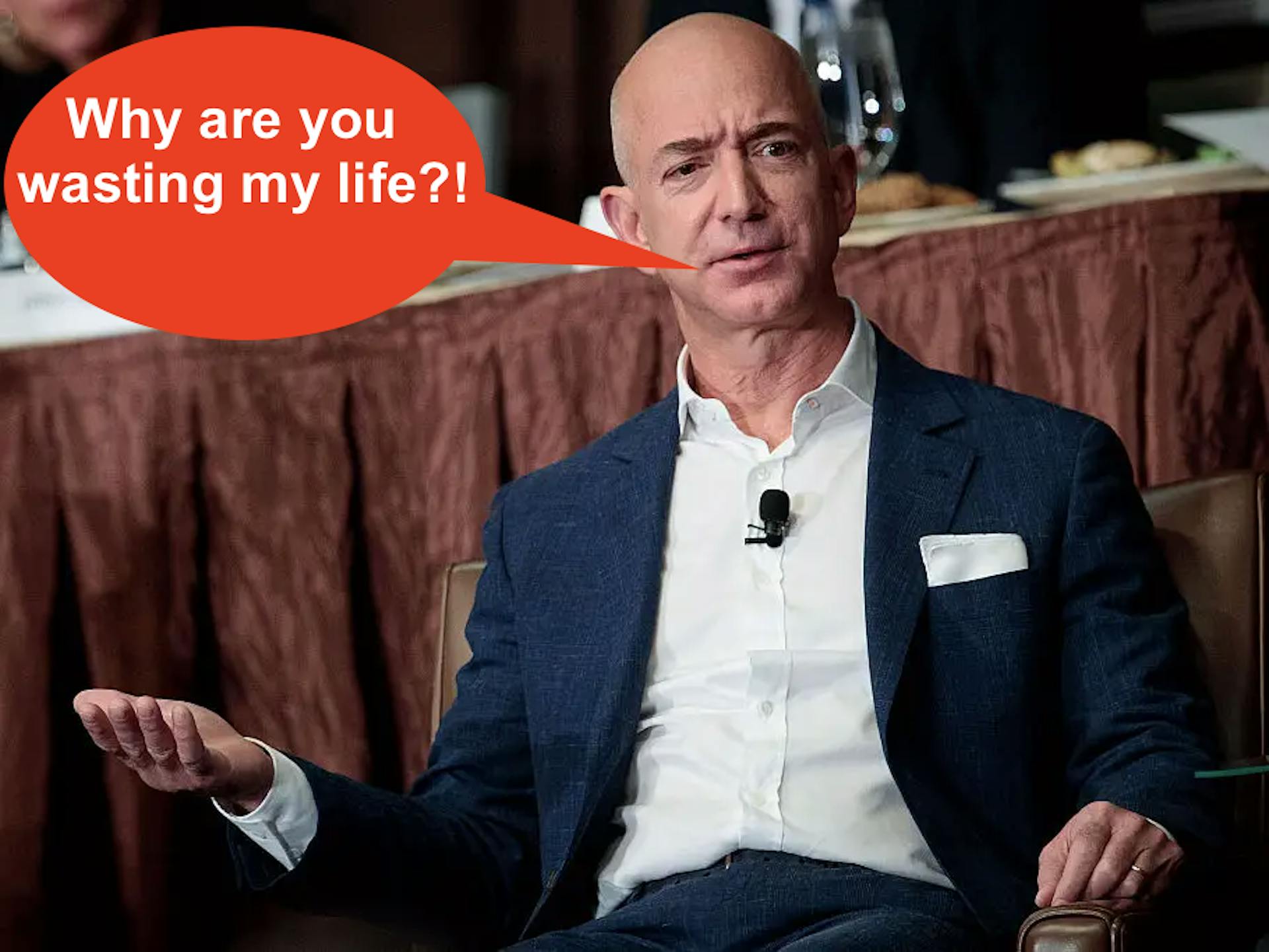 (Theo cáo buộc, Jeff Bezos sẽ nói điều đó trong một lần bộc phát của mình. Nguồn: “Amazon Unbound, Jeff Bezos và sự phát minh ra đế chế toàn cầu”, Brad Stone, 2021, trang 15)
